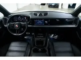 2024 Porsche Cayenne Turbo