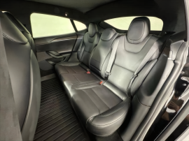 2022 Tesla Model S Base