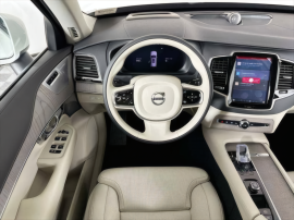 2025 Volvo XC90 T8 Ultra Bright Theme 6P
