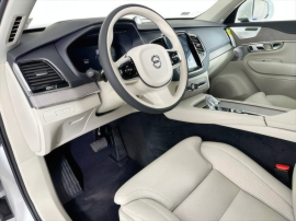 2025 Volvo XC90 T8 Ultra Bright Theme 6P